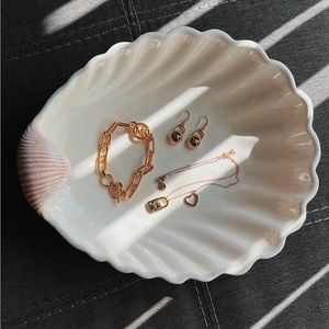 Stokes Shell dish/catchall